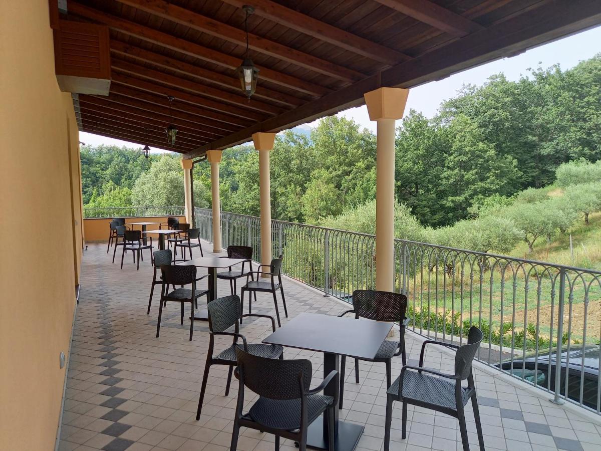 Hotel Ristorante Villa Terry 라우리아 인페리오레 외부 사진