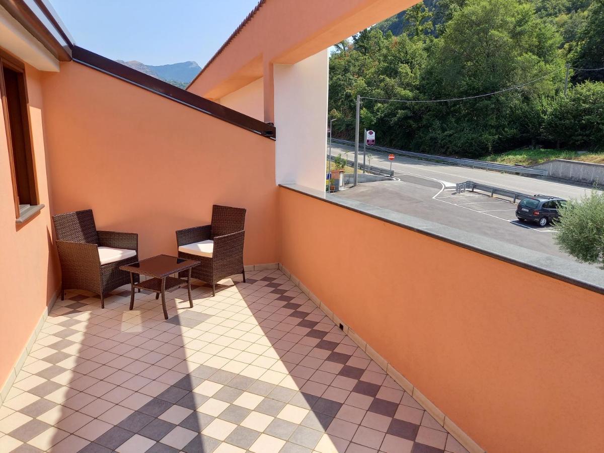 Hotel Ristorante Villa Terry 라우리아 인페리오레 외부 사진