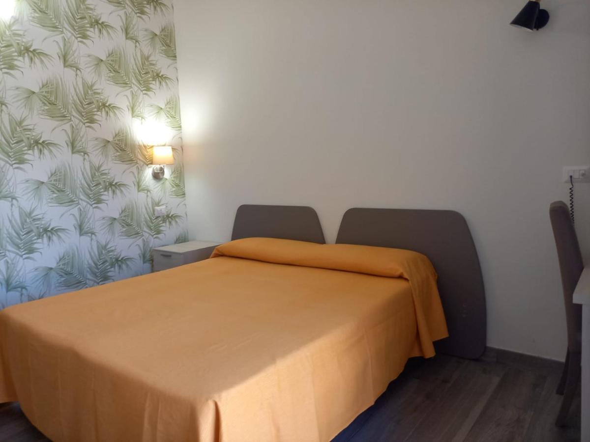 Hotel Ristorante Villa Terry 라우리아 인페리오레 외부 사진